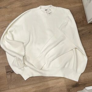 FREE PEOPLE COMFY WHITE SWEATER